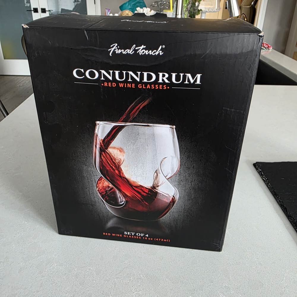 Final Touch Conundrum Red Wine Glasses Set